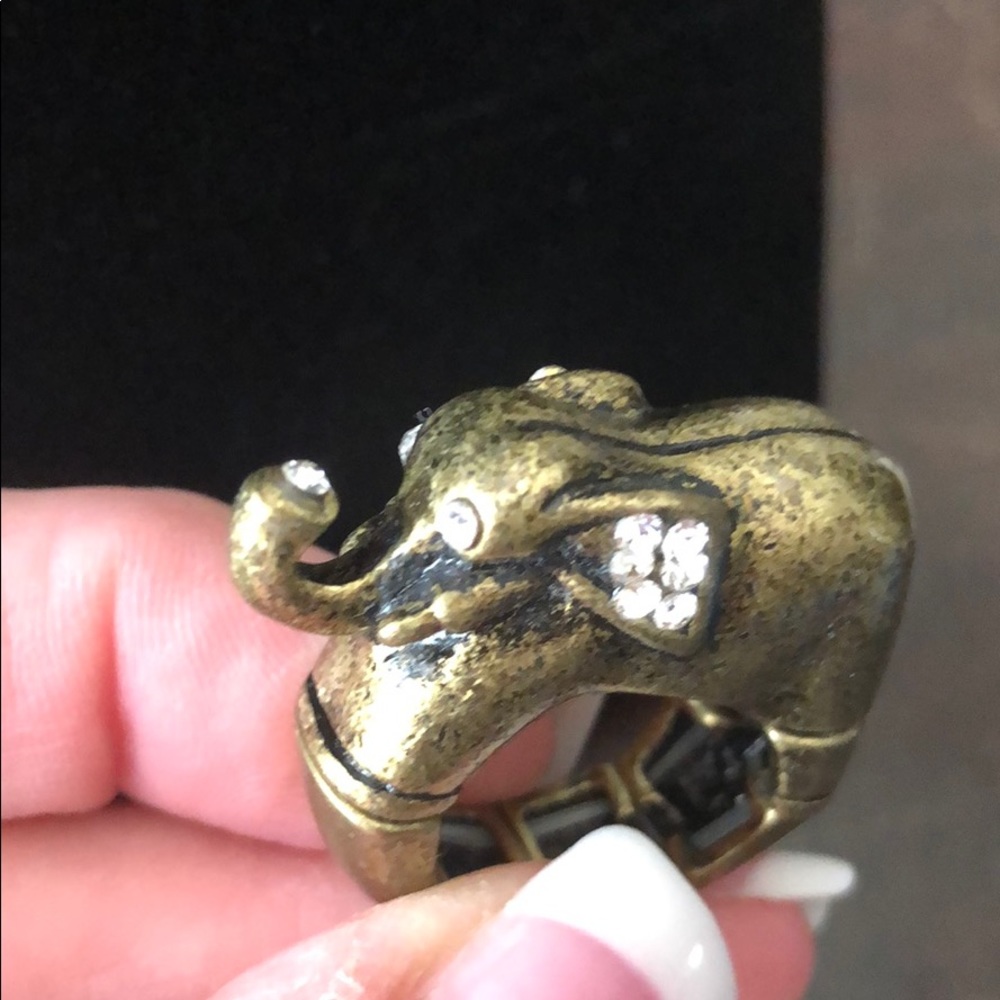 Ring - Picture 2 of 5